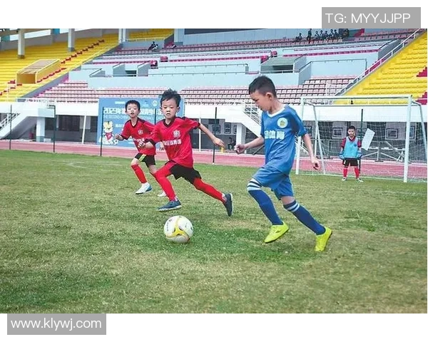 足球小将梦想起航 激战绿茵场成就冠军之路